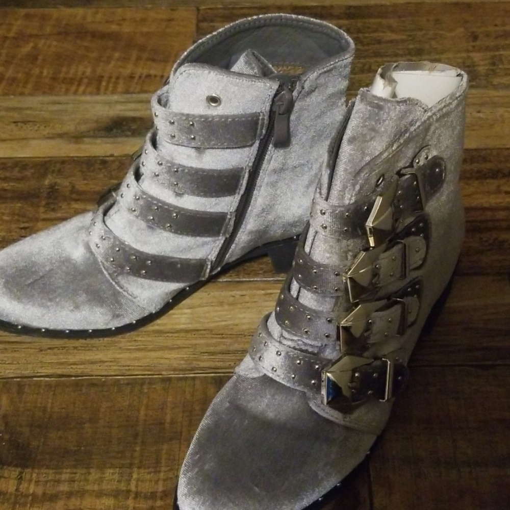 Grey booties - Picture 2 of 6